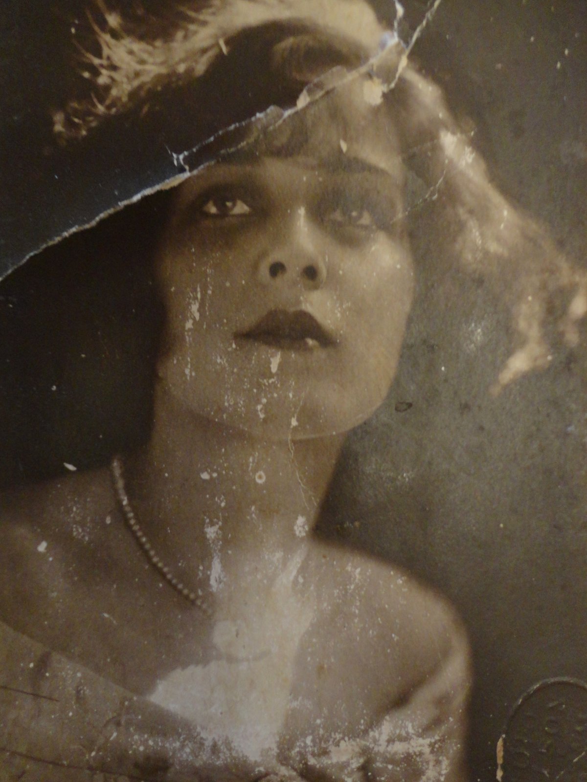 How Old Is Noelle Silva in Yu Yu Hakusho?